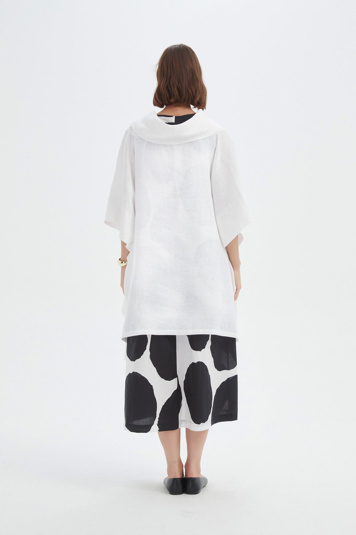 Tirelli - Oversized Collar Linen Poncho - Various Colours