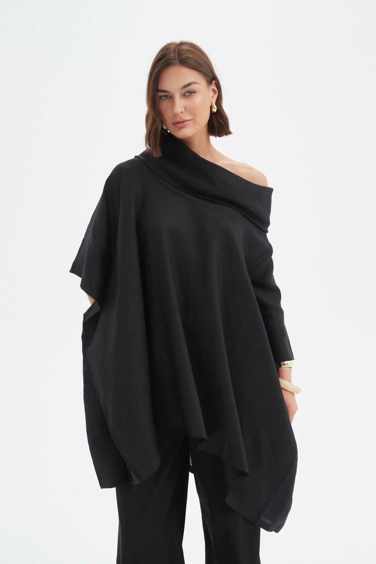 Tirelli - Oversized Collar Linen Poncho - Various Colours