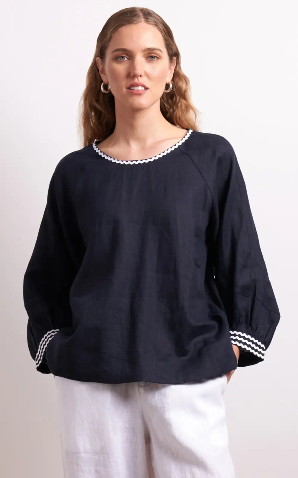 Neris - Ric Rac - Linen Top - Indigo