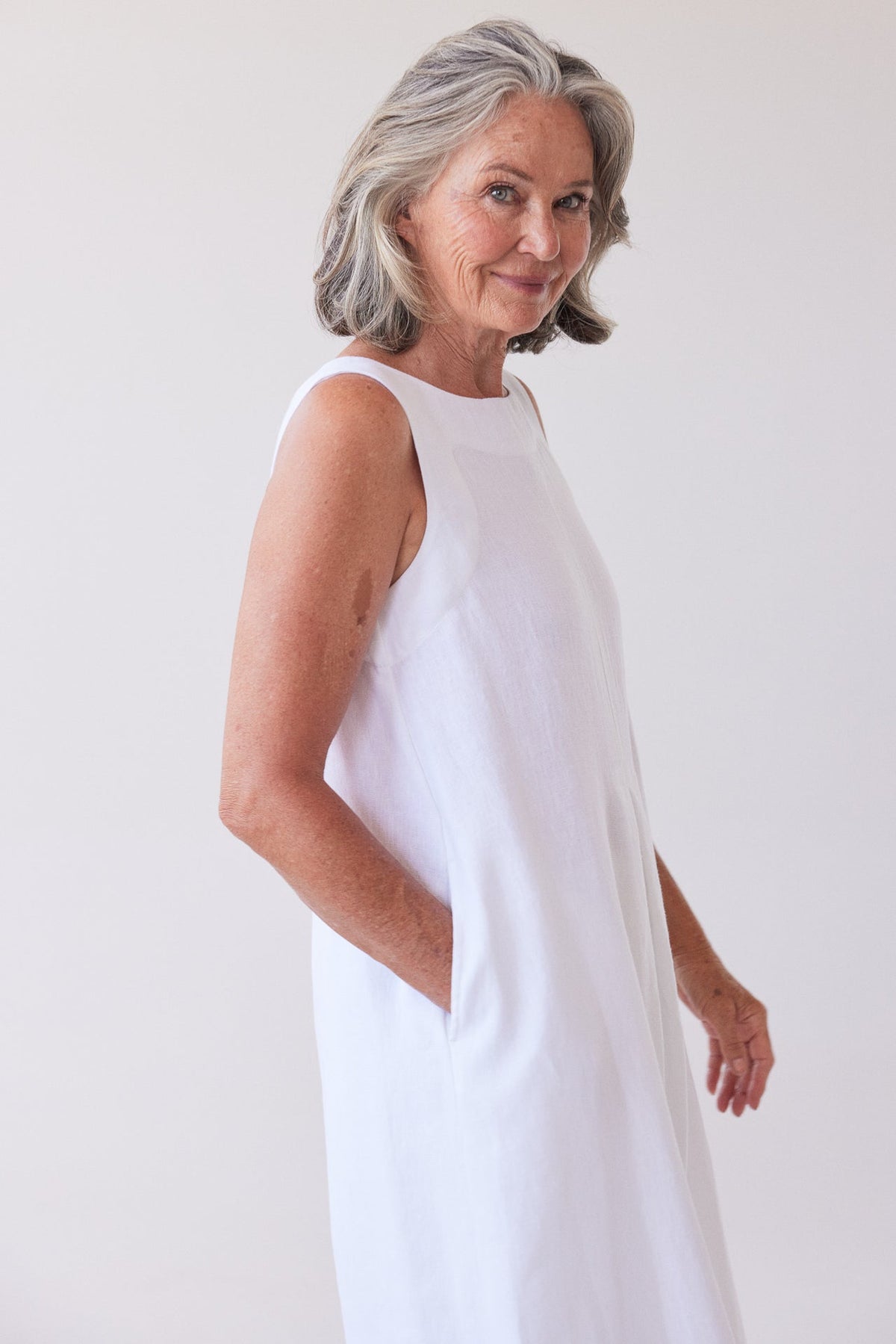 Eva’s Sunday - Paloma - Sleeveless Linen Dress - White