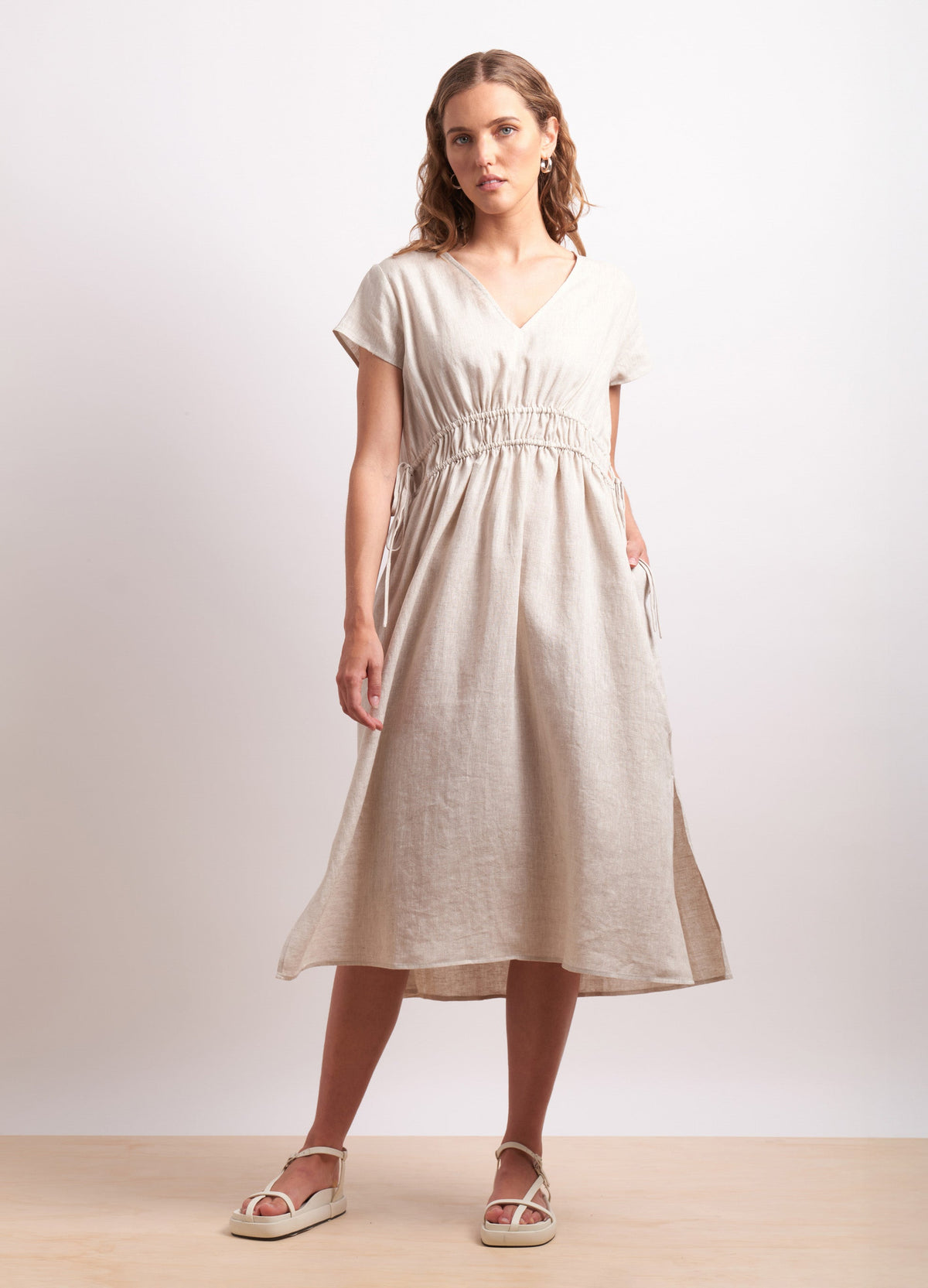 NERIS - Drawn In Dress - Sesame