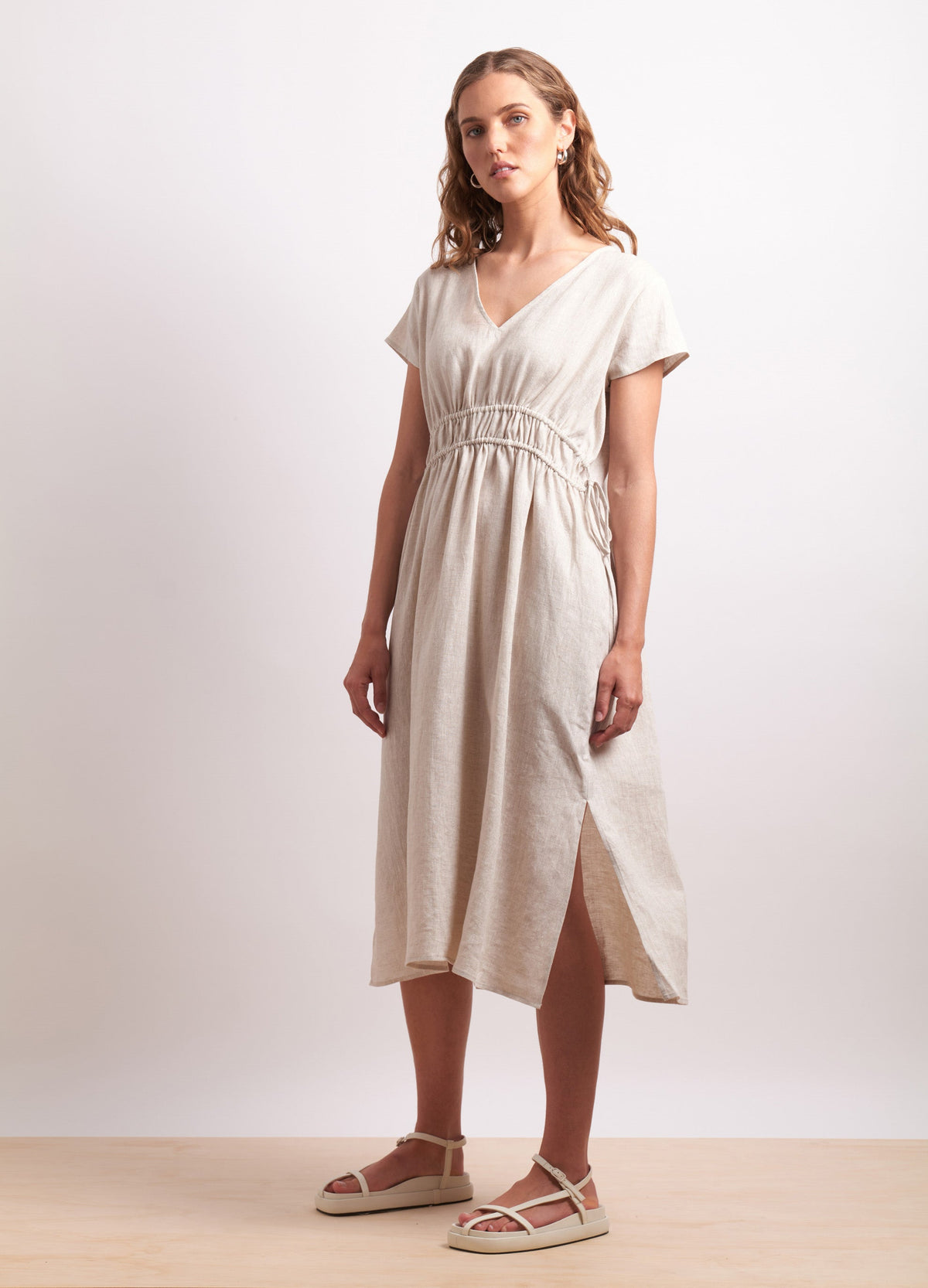 NERIS - Drawn In Dress - Sesame