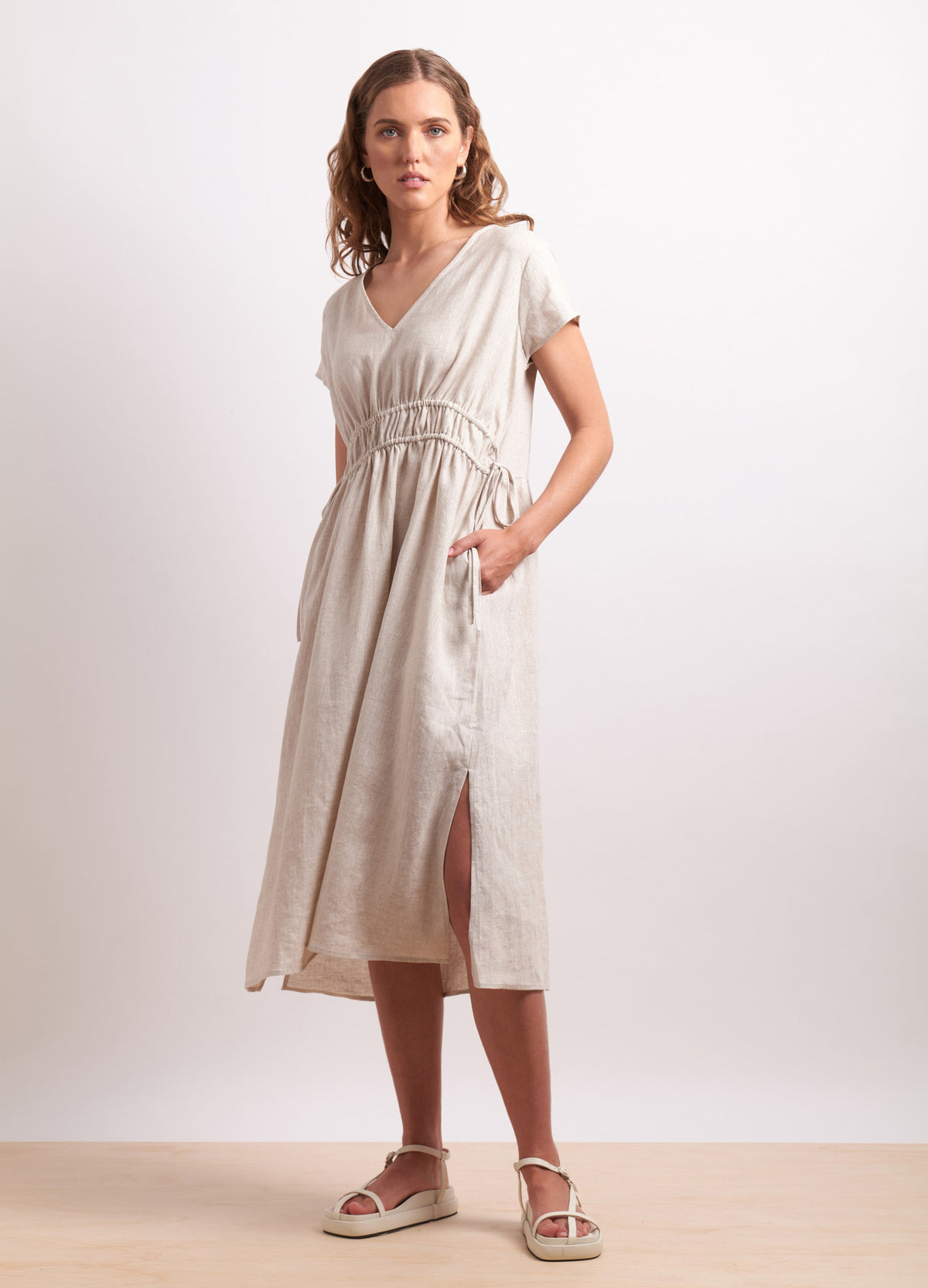 NERIS - Drawn In Dress - Sesame