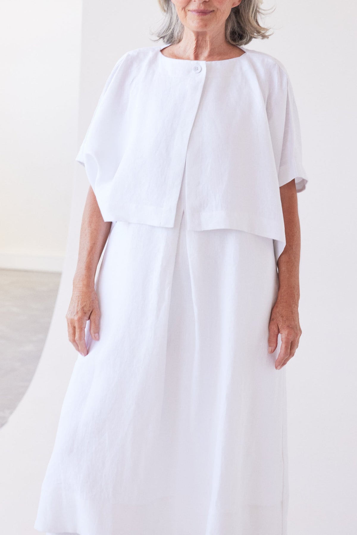 Eva’s Sunday - Tussie - Capelet Linen Jacket - White