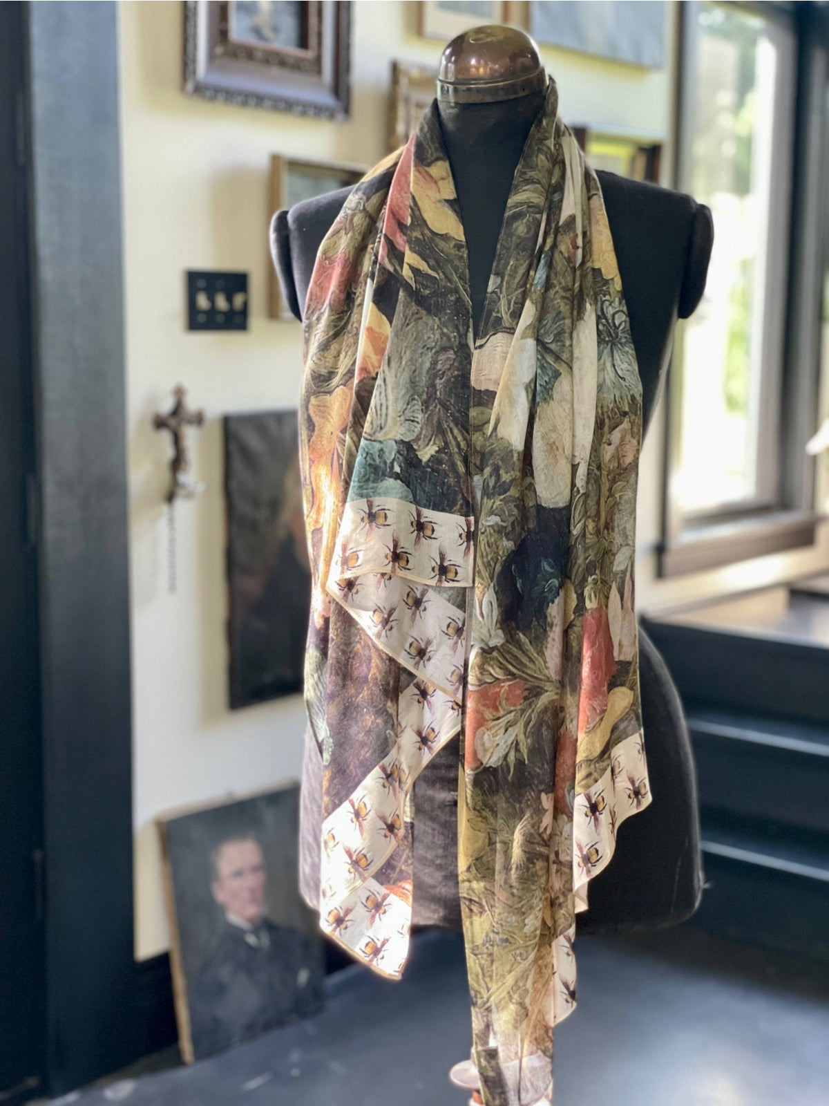 Market Of Stars - I Dream in Flowers - Bohemian Scarf - Bees