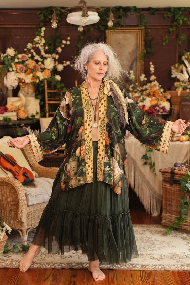 Market Of Stars - Labour of Love - Matinée Cropped Duster Kimono - Florals & Violin