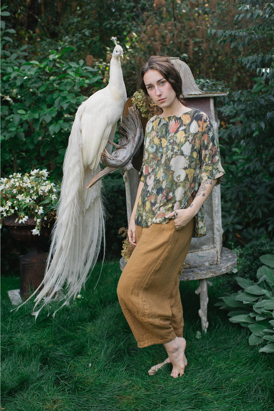 Market Of Stars - I Dream in Flowers - Tee Luxe Print Tunic Top - Bee Trim