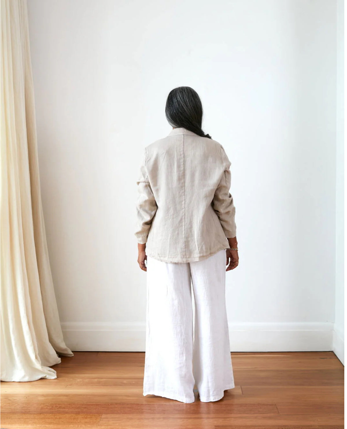 Montaigne - Saint-Cloud Relaxed Fit Linen Blazer with Raw Seams - Various Colours