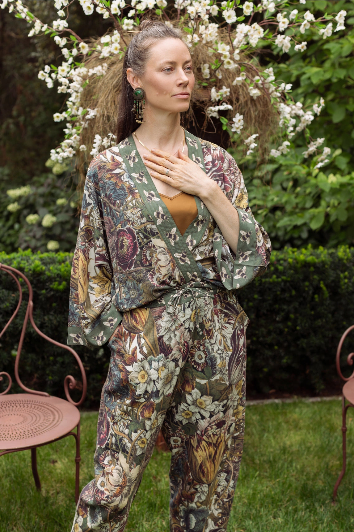 ‘Love Grows Wild’ Floral Bamboo Cropped Kimono with Bees