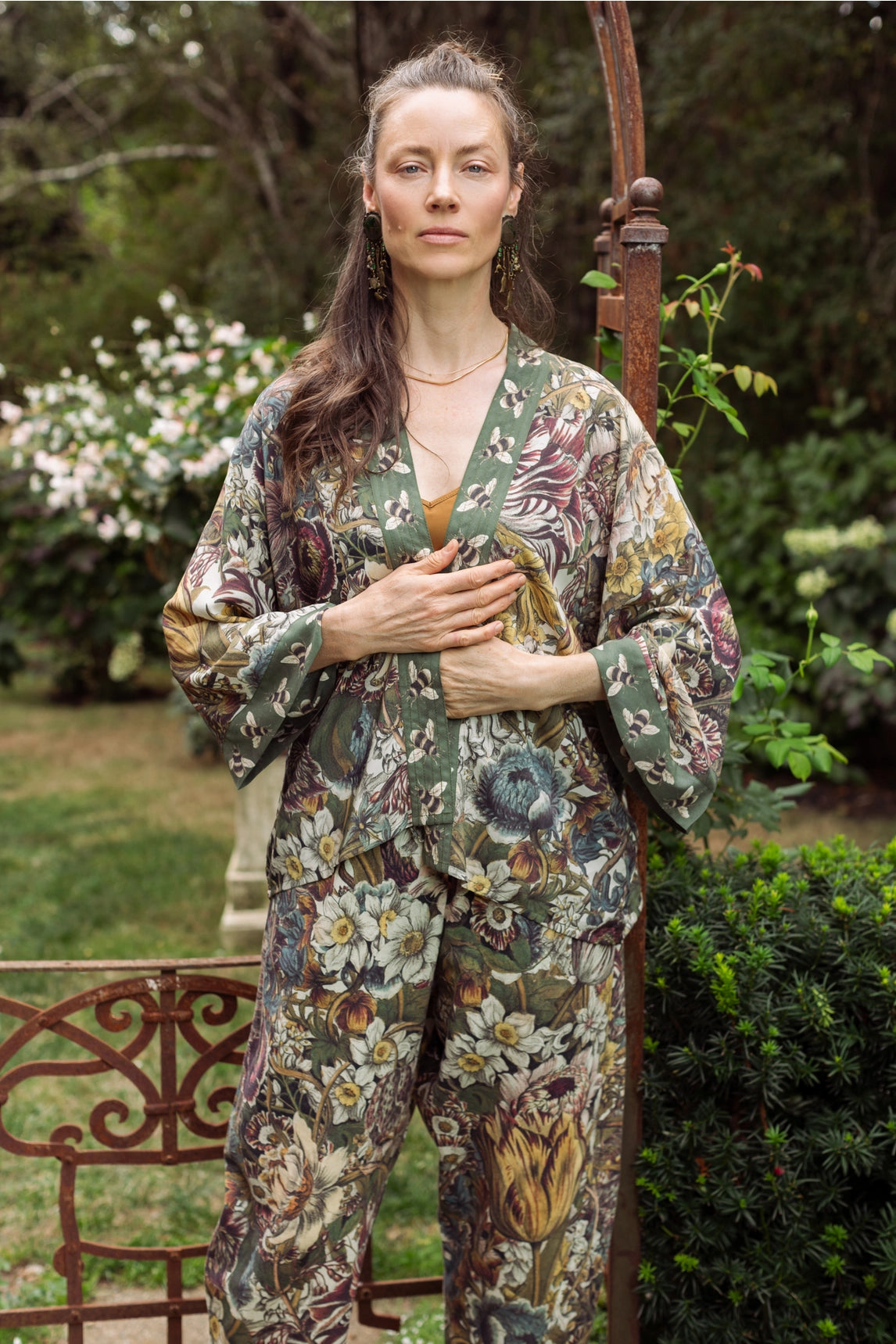 ‘Love Grows Wild’ Floral Bamboo Cropped Kimono with Bees