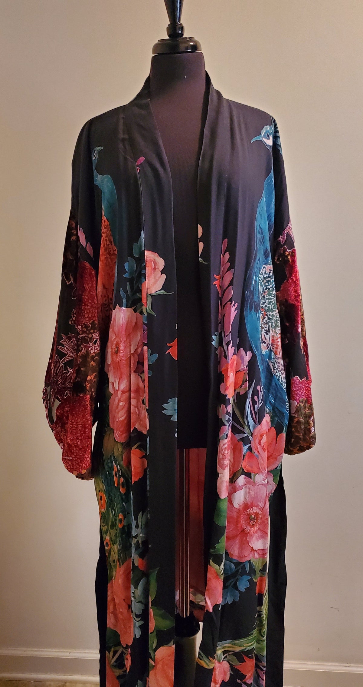 Aratta - Sweet Fantasy - Peacock Kimono Coat - Black