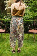 ‘Love Grows Wild’ Boho Linen Bee Print Cropped Artist Pants