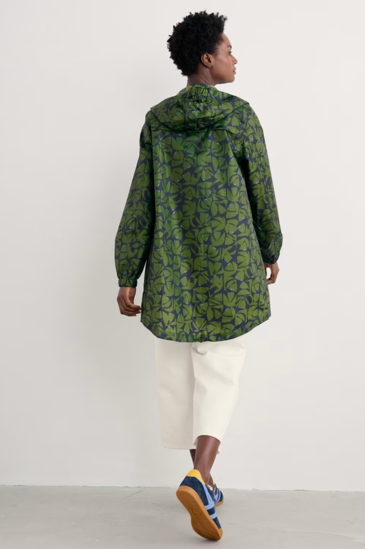 Seasalt Cornwall - Pack It Waterproof Jacket III - Floral Cutout Forest Green