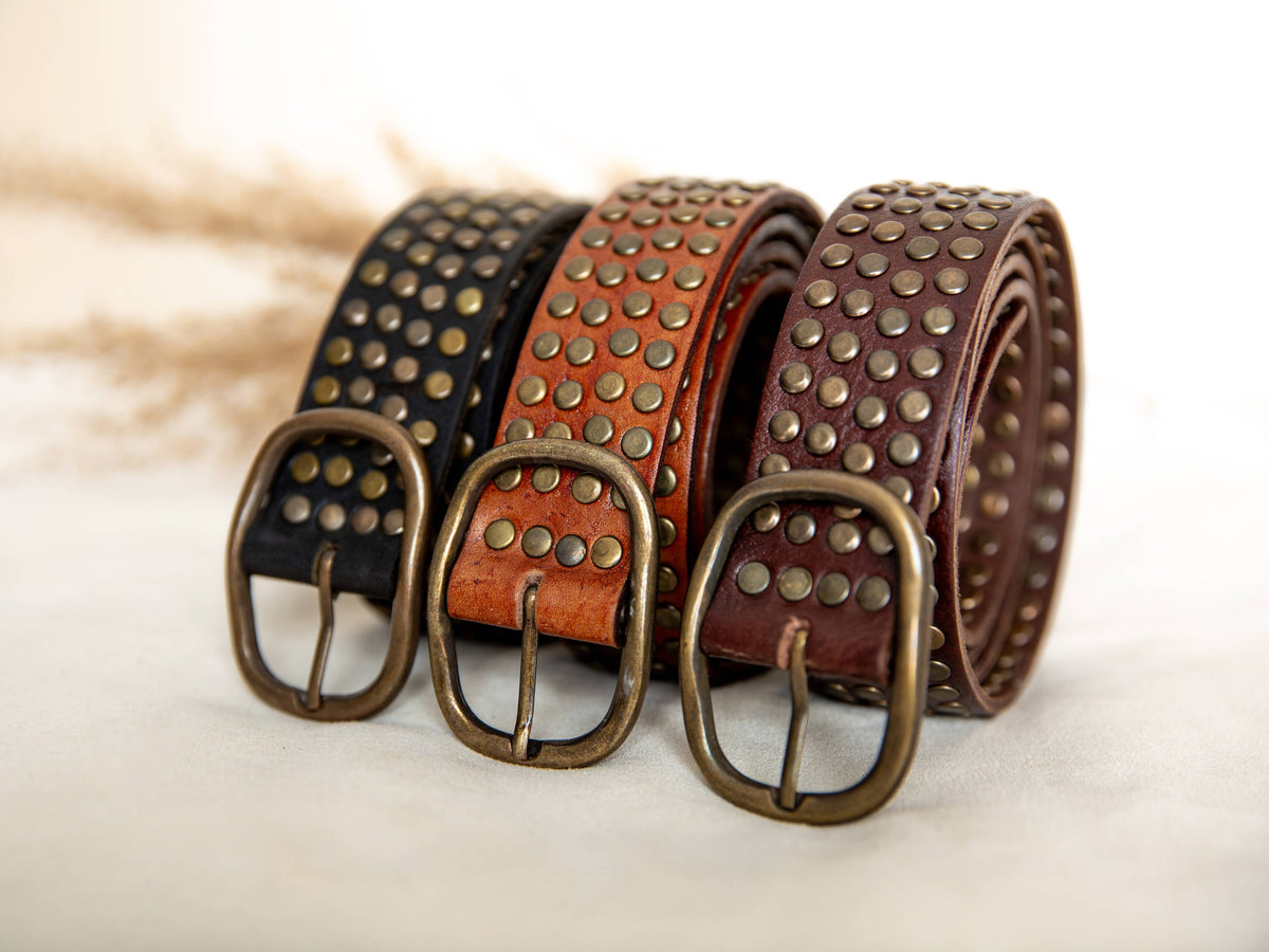Leather Belt With Suds - Black