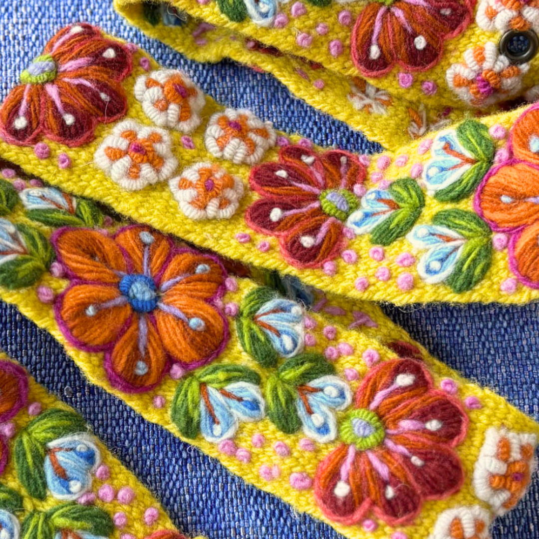 Jenny Krauss - Golden Delicious - Embroidered Wool Belt