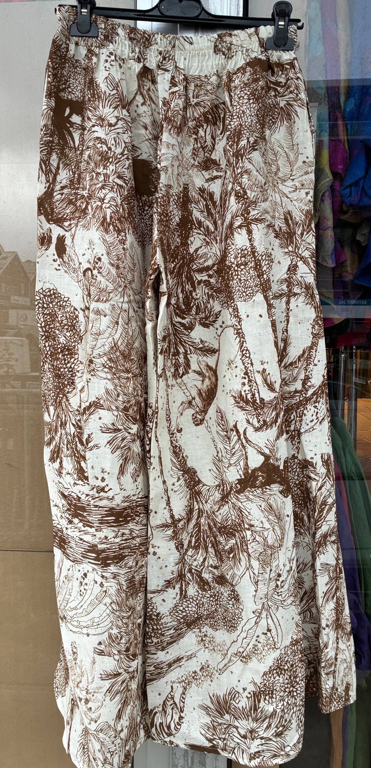 Italian Line Print Palazzo Pants - Khaki