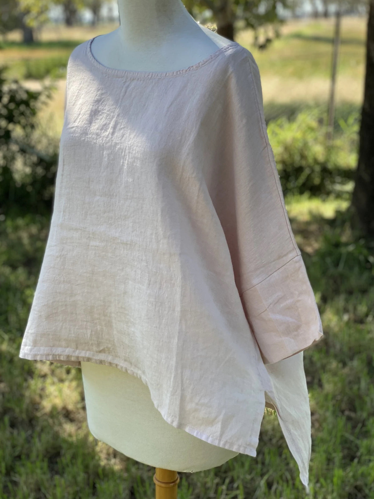 Montaigne Artiste Hi-Lo Linen Top - One Size - Various colours