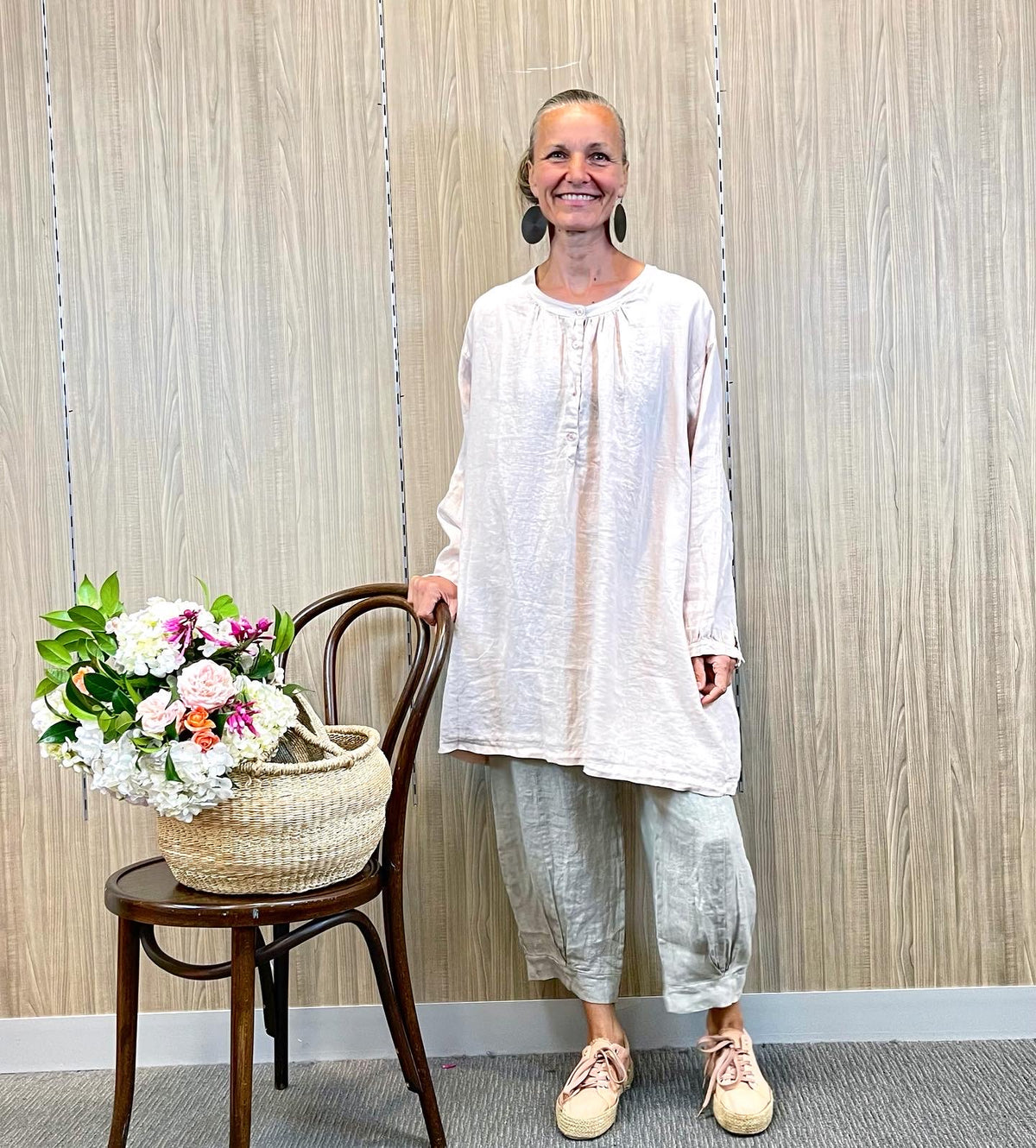 Montaigne ‘Paysanne’ Oversized Linen Shirt - One Size - Various Colours