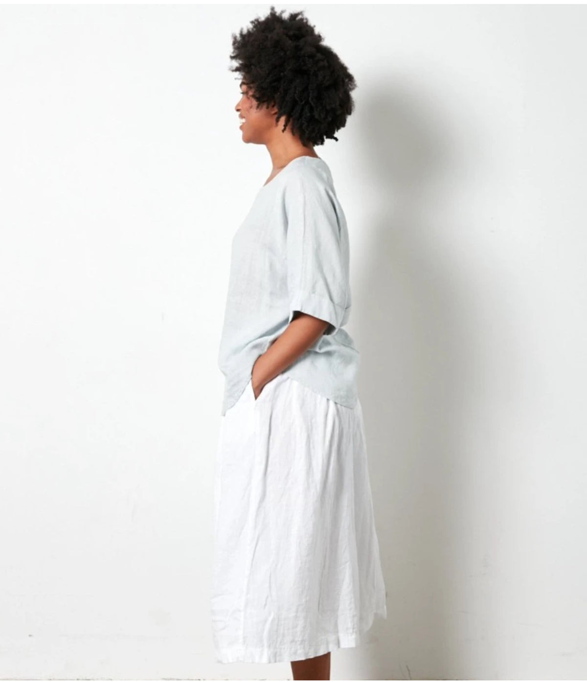 Montaigne ‘Sérénité’ Curved Hemline Linen Top - Various Colours