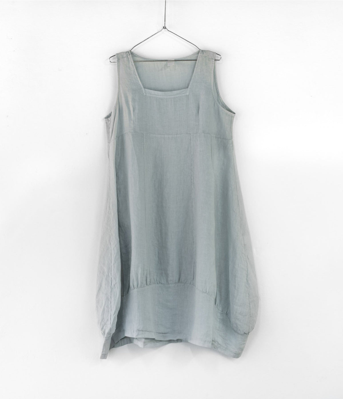 Montaigne - Anas - Linen Pinafore Dress Ecolena Montaigne - Anas - Linen Pinafore Dress Ecolena