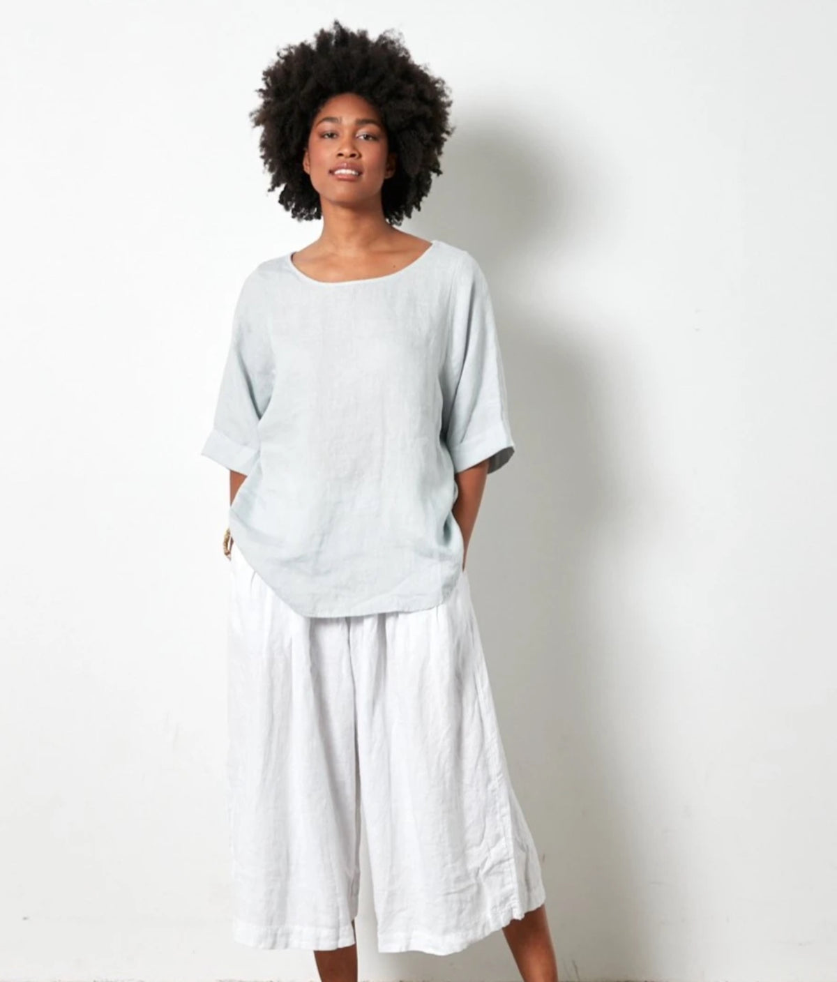 Montaigne ‘Sérénité’ Curved Hemline Linen Top - Various Colours