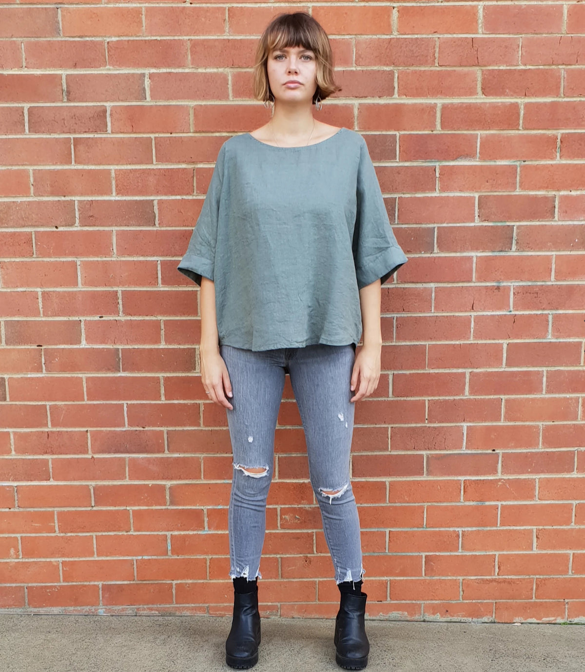 Montaigne ‘Sérénité’ Curved Hemline Linen Top - Various Colours